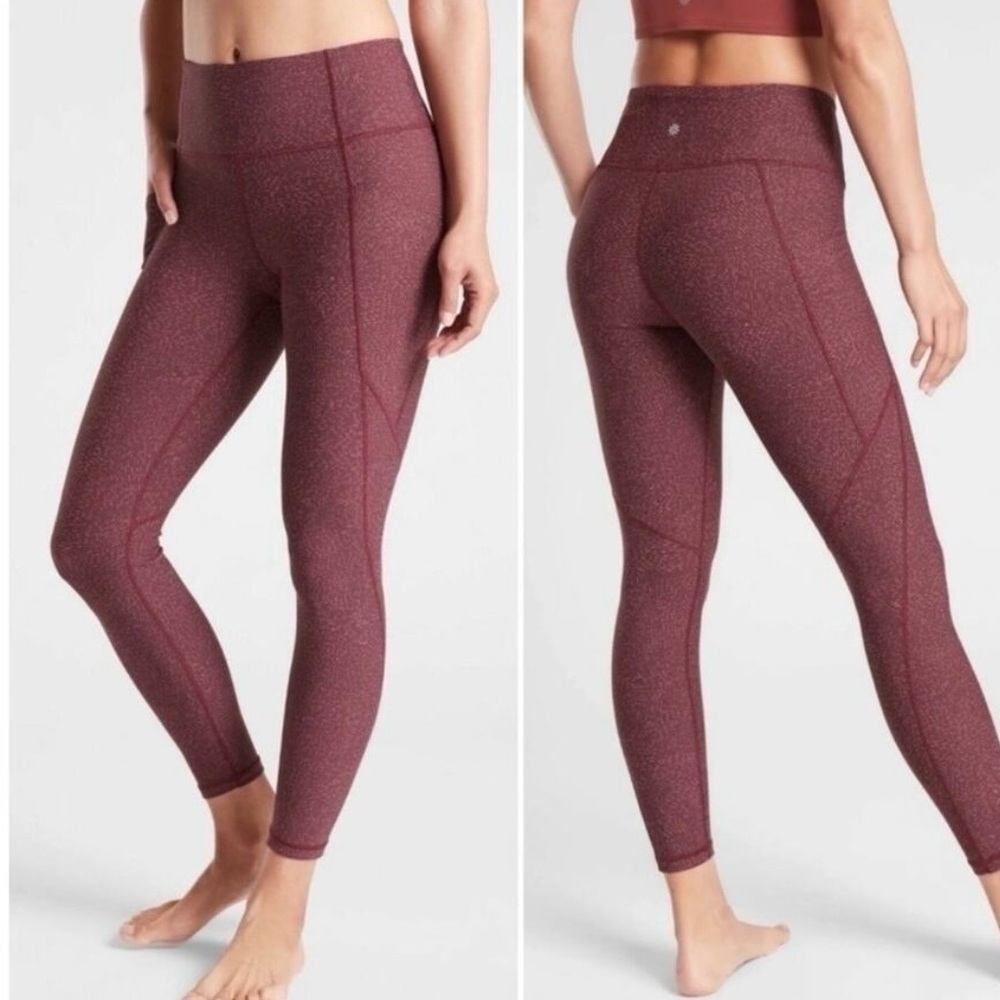 Athleta Salutation Stash Pocket Rainwater Tight Size XS Burgundy Printed